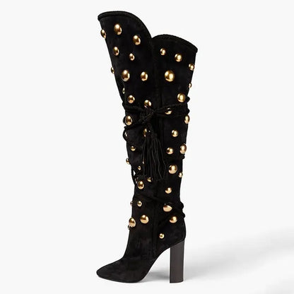 Punkgräfin Studded Knee Boots – Gothic Punk Overknee Stiefel mit Goldnieten & High Heel