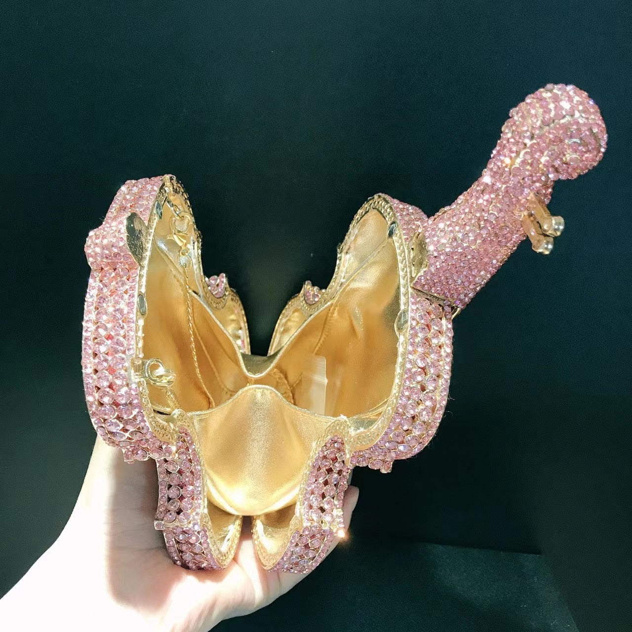 Muschibitch Crystal Violin Clutch – Luxus Designer Kristall Abendtasche