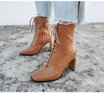 Punkgräfin Lace-Up High Heel Stiefeletten – Gothic Damen Ankle Boots mit Schnürung