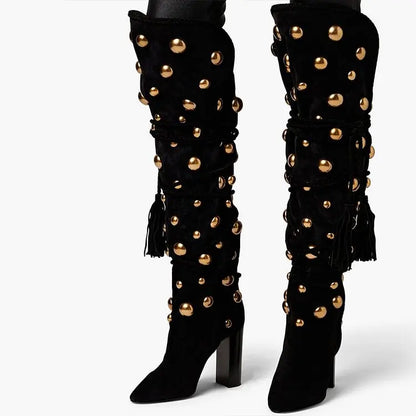 Punkgräfin Studded Knee Boots – Gothic Punk Overknee Stiefel mit Goldnieten & High Heel