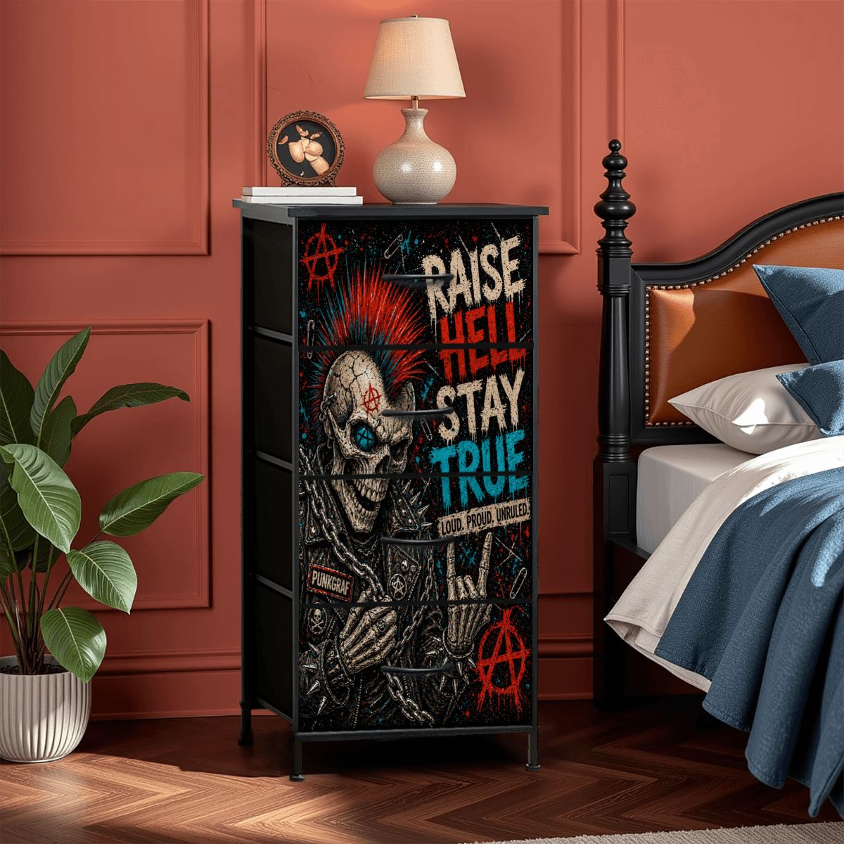 Punk Kommode Schubladenschrank, RAISE HELL STAY TRUE Designer Möbel, Rebellischer Dresser
