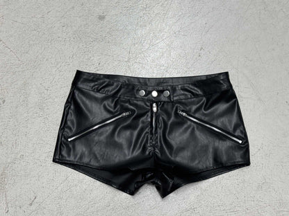 Muschibitch Leder Hotpants – Sexy Punk Shorts Low Waist Schwarz