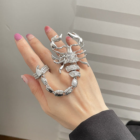 Skorpion Finger Ring mit Kette – Punk Statement Scorpion Ring Gold Silber Damen