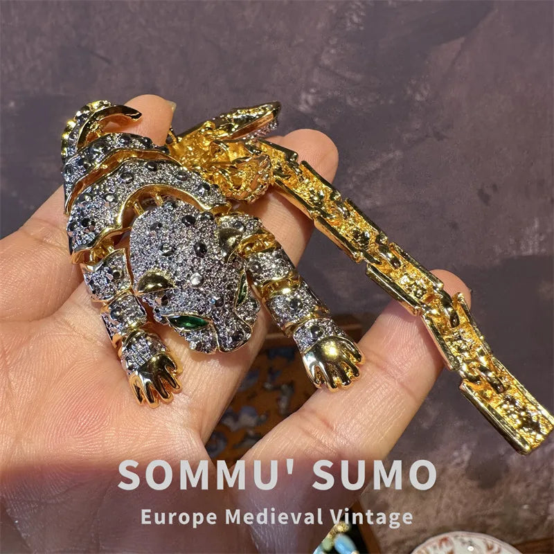 Muschibitch Panther Brosche Luxus – Gothic Vintage Statement Brooch