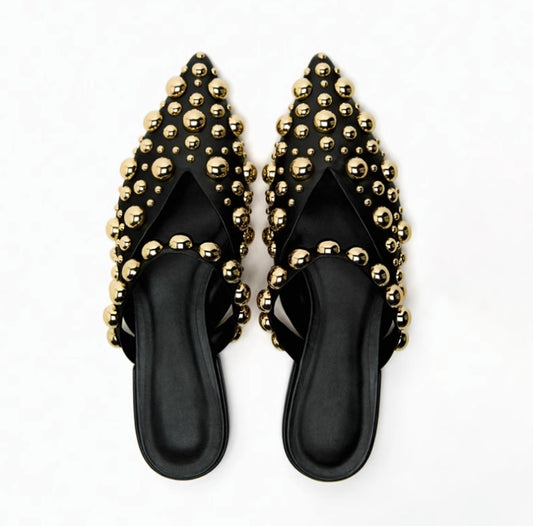 Punkgräfin Nieten Mules – Punk Designer Flats mit Gold Studs