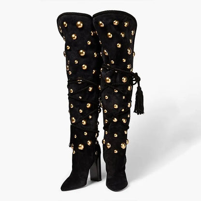 Punkgräfin Studded Knee Boots – Gothic Punk Overknee Stiefel mit Goldnieten & High Heel
