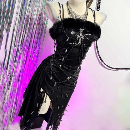 Punkgräfin Velvet Gothic Kleid – Lack Optik Kreuz Ketten Dress
