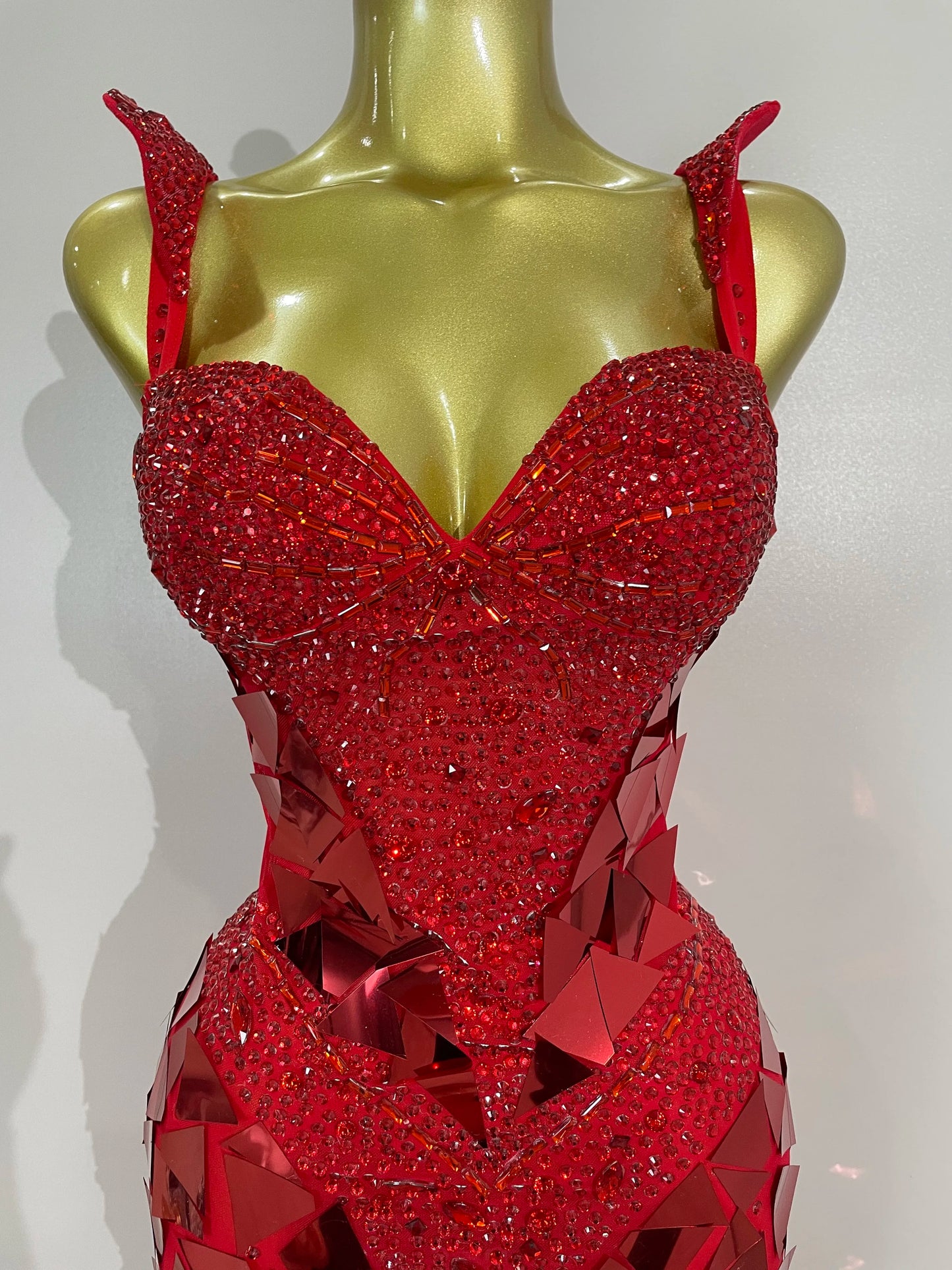 Muschibitch Luxus Abendkleid Rot Strass Spiegel Bodycon Glam Dress