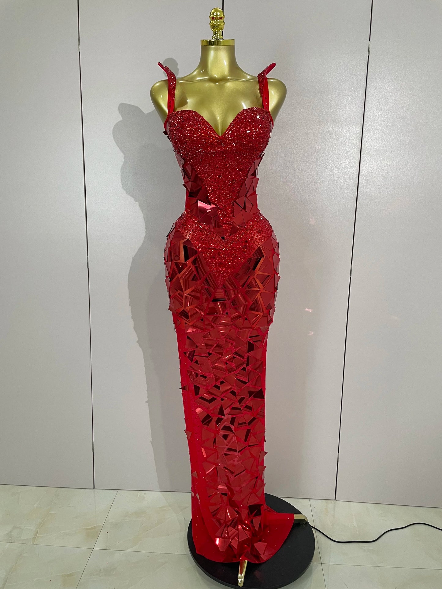 Muschibitch Luxus Abendkleid Rot Strass Spiegel Bodycon Glam Dress