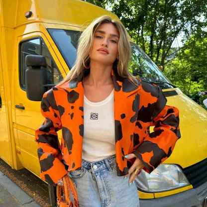 Muschibitch Cow Print Crop Blazer Damenjacke aus veganem Leder